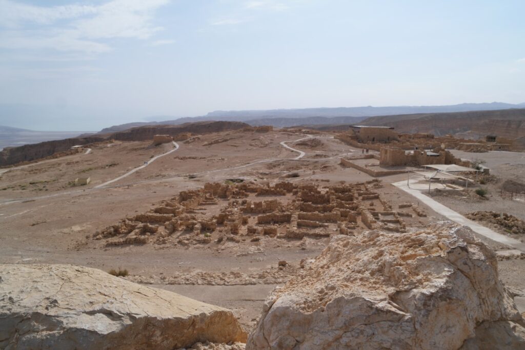 Sicht auf die Festung Masada beim Toten Meer