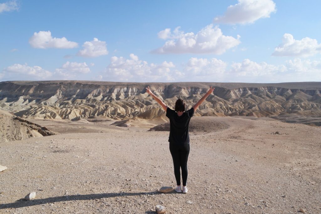 Ich in der Negev Wüste
