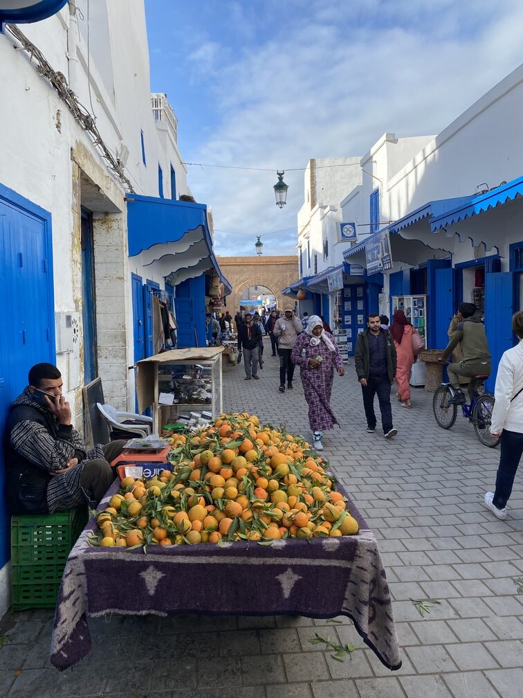 Medina in Essaouira mit Verkaufsständen