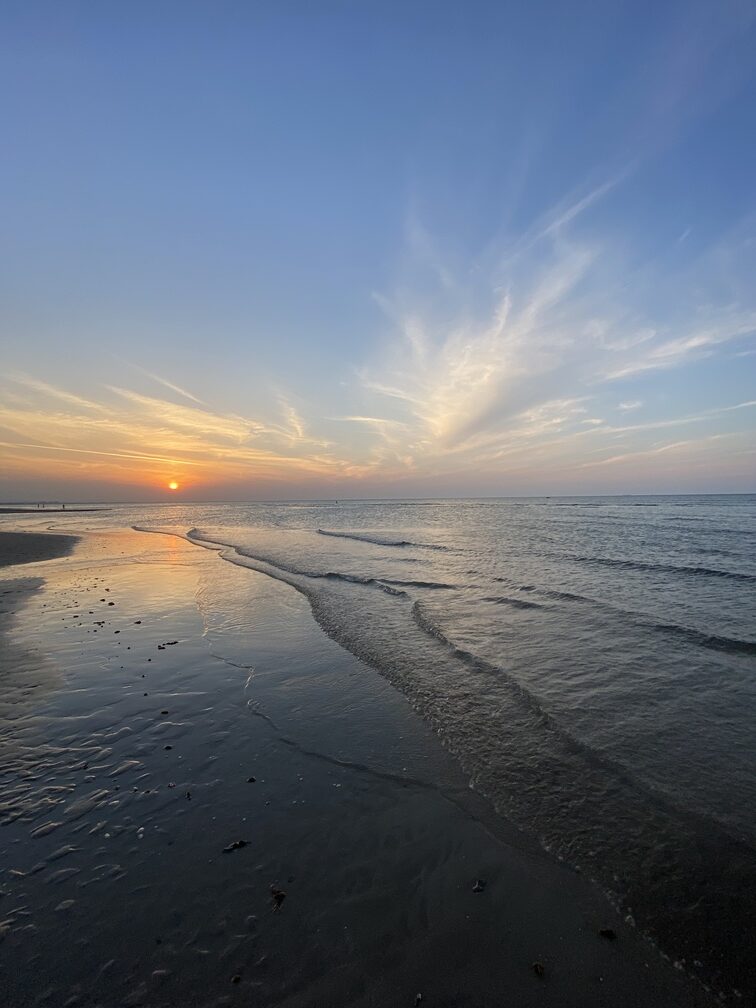 Sonnenuntergang am Qurum Beach