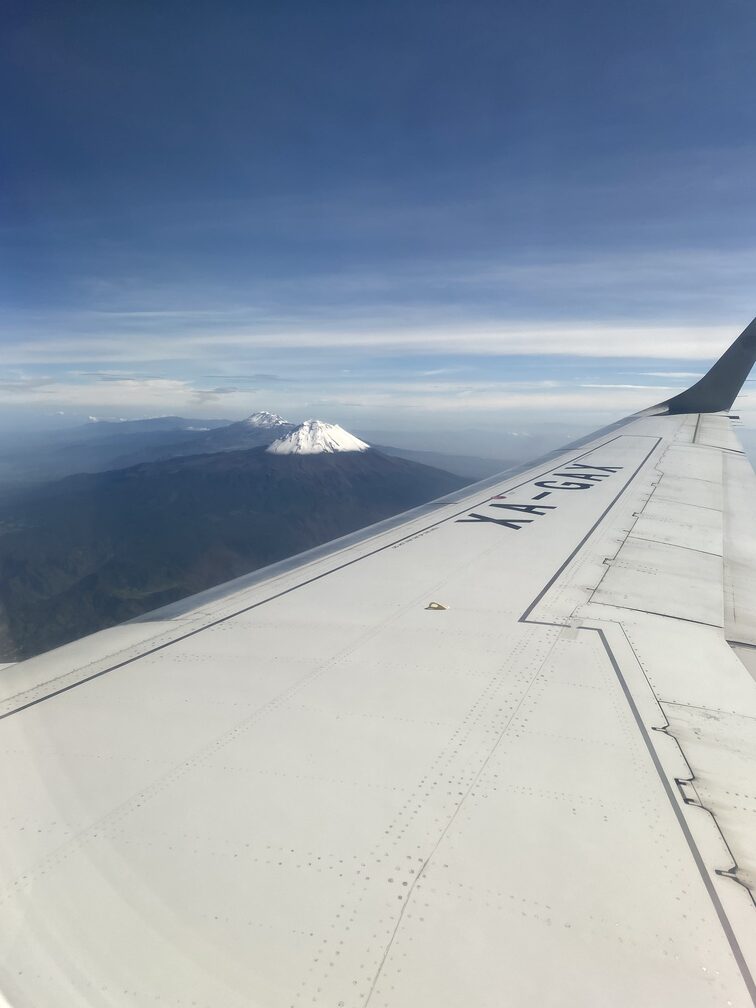 Vulkan Popocatepetl aus dem Flugzeug