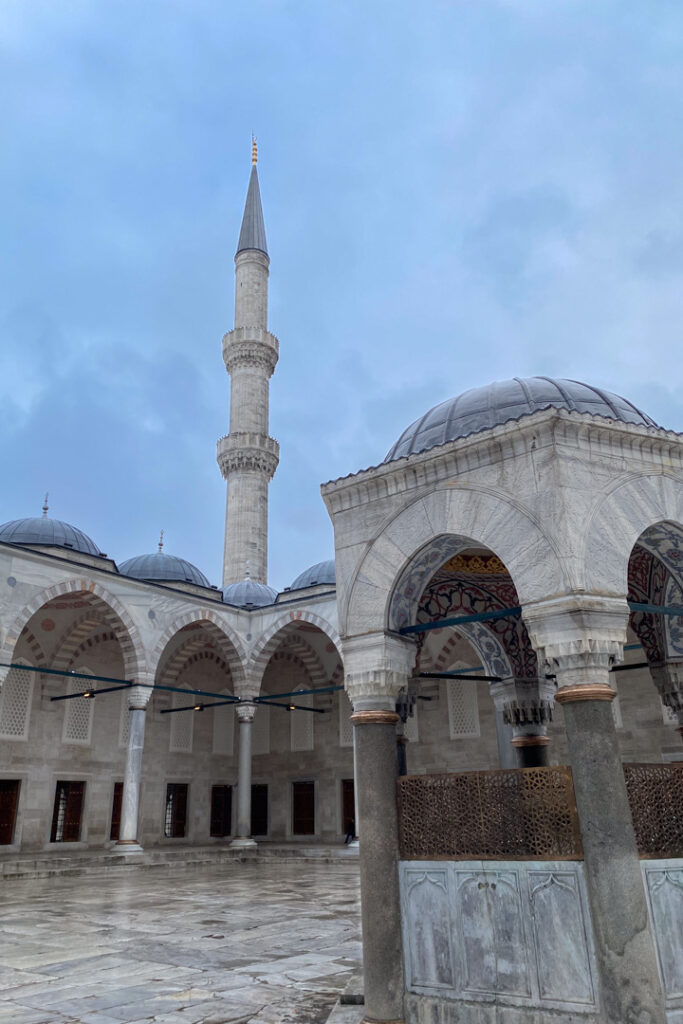 Istanbul im Dezember - In der Blauen Moschee