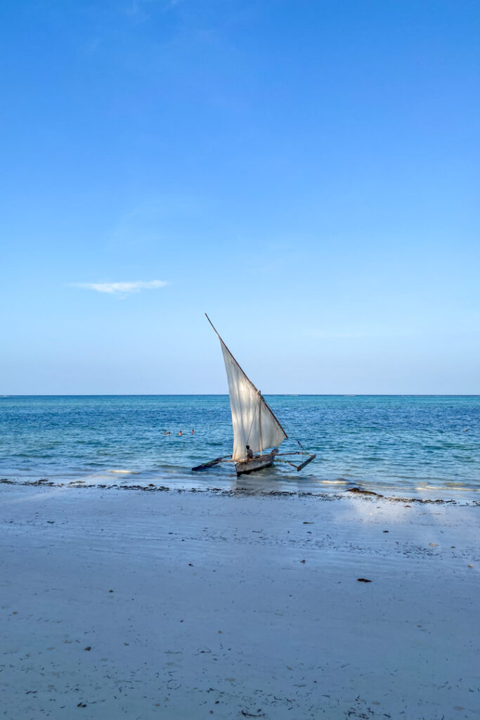 Am Strand von Sansibar