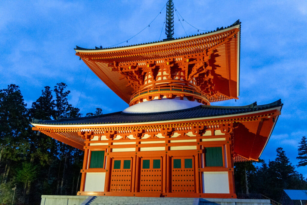 Daito-Pagode in der Dämmerung