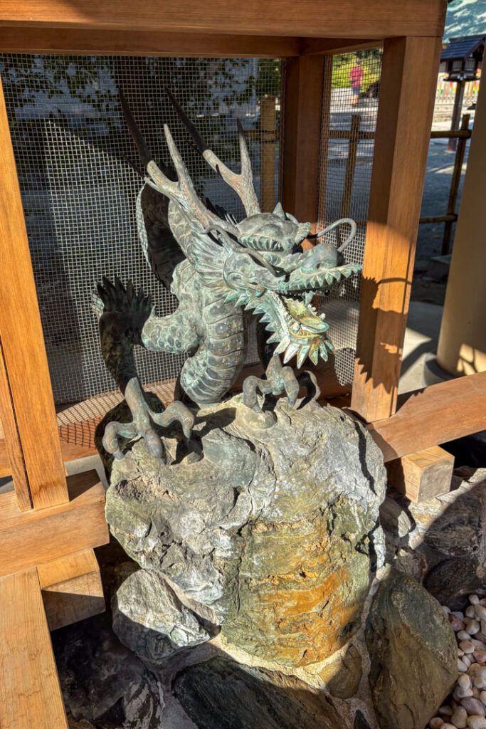 Drache im Otori Taisha Schrein