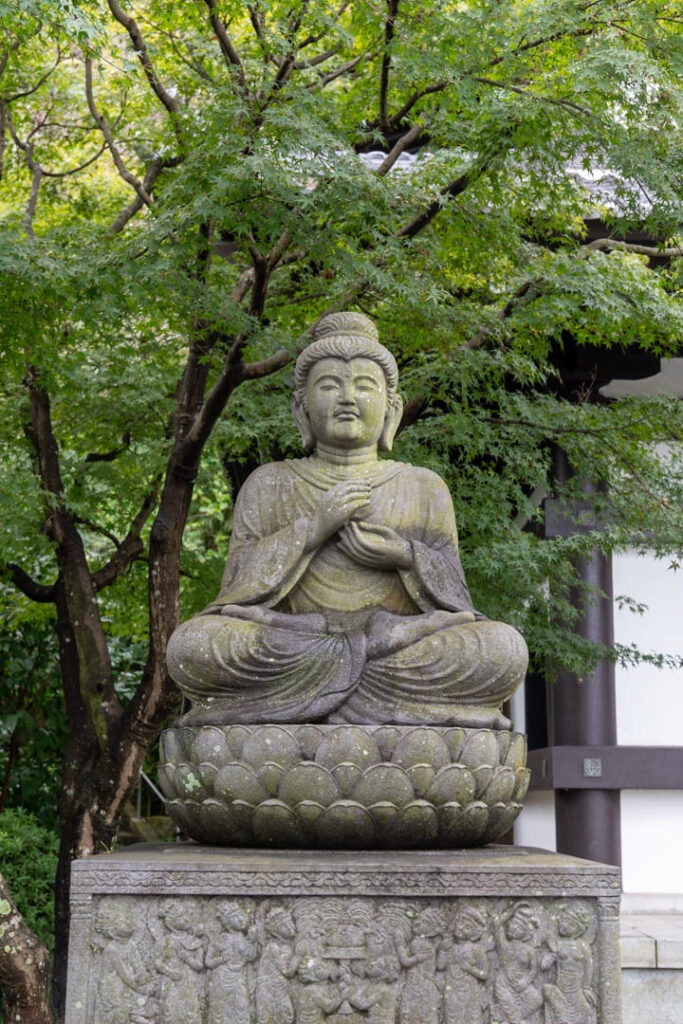 Buddha im Hase-dera-Tempel